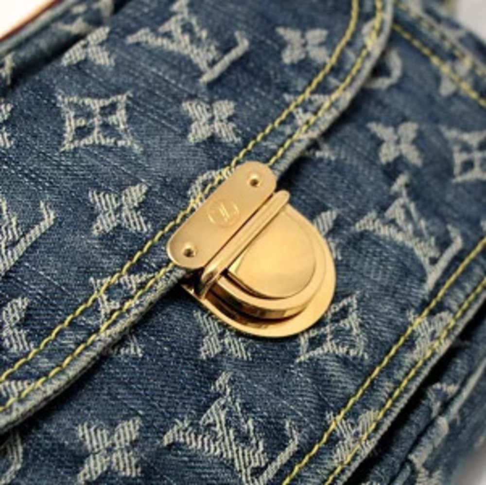 Louis Vuitton Bum Bag Body Waist Pouch Clutch Monogram Denim - Picture 3 of 7